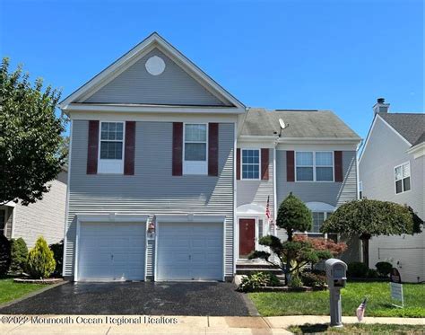 manalapan apartments|Manalapan, NJ Real Estate & Homes for Sale .